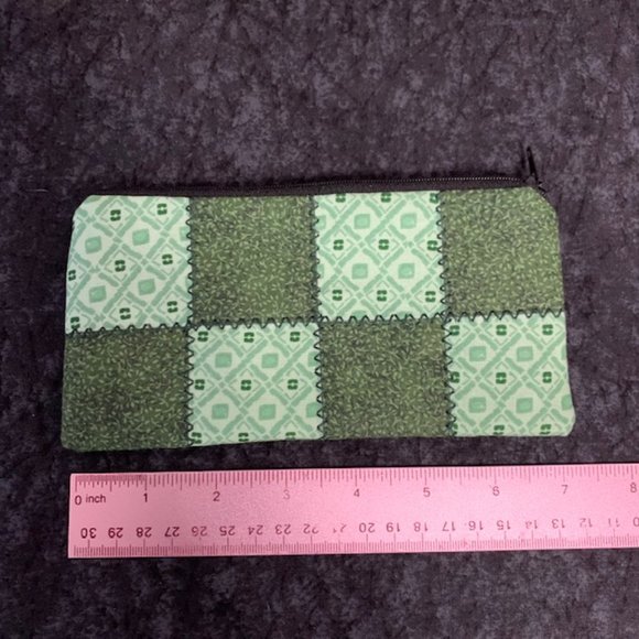 🎉🎉Host Pick🎉🎉 Handmade Quilted Wallet/Pouch - Picture 5 of 7